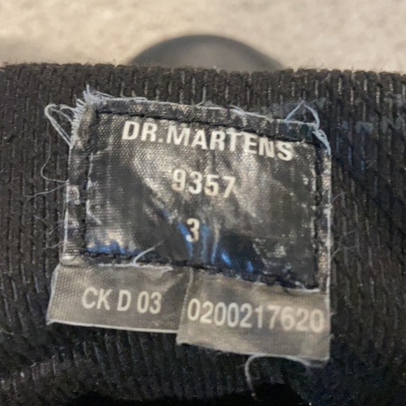 Dr. Martens- these are vintage in perfect condition. Size 3 - Picture 8 of 11